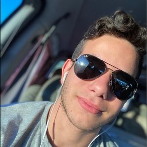 Meet your Posher, Nickolas